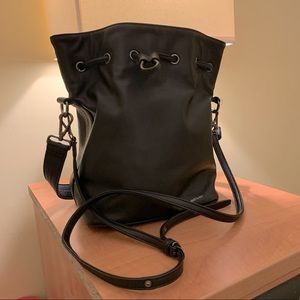 Matt and Nat (Bucket Bag)